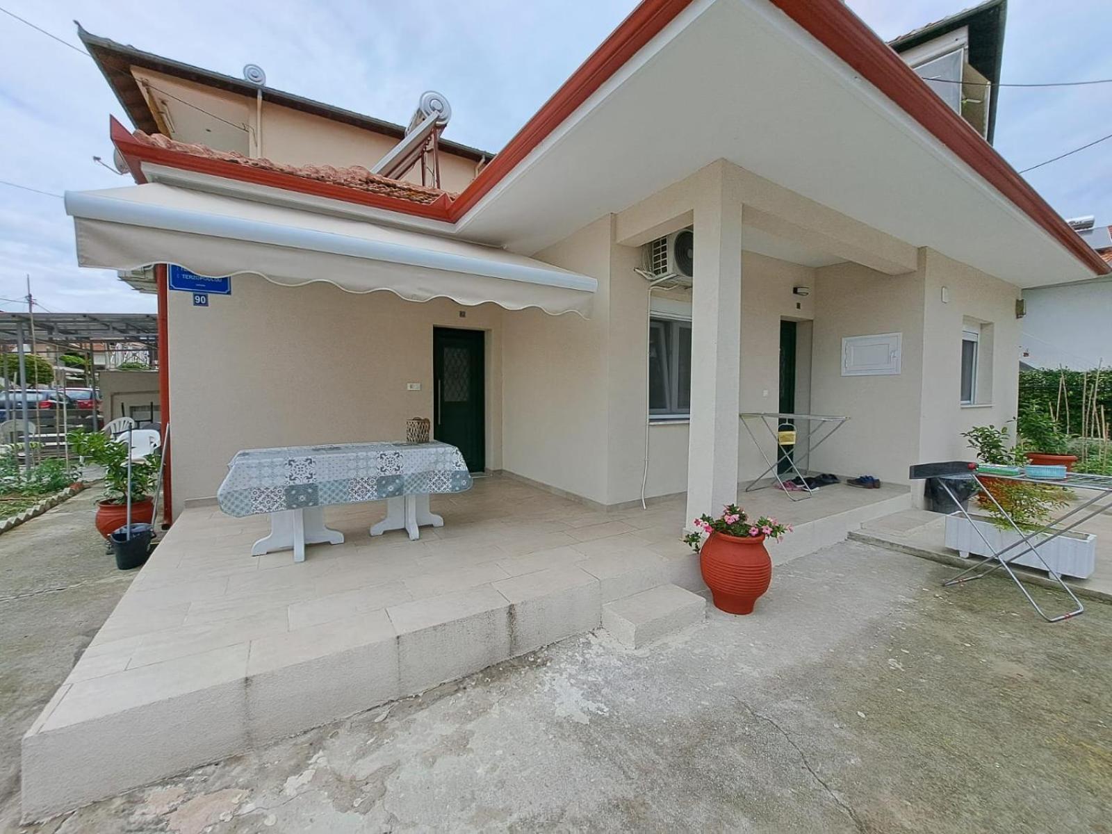 Kateríni Antigoni'S Apartments מראה חיצוני תמונה